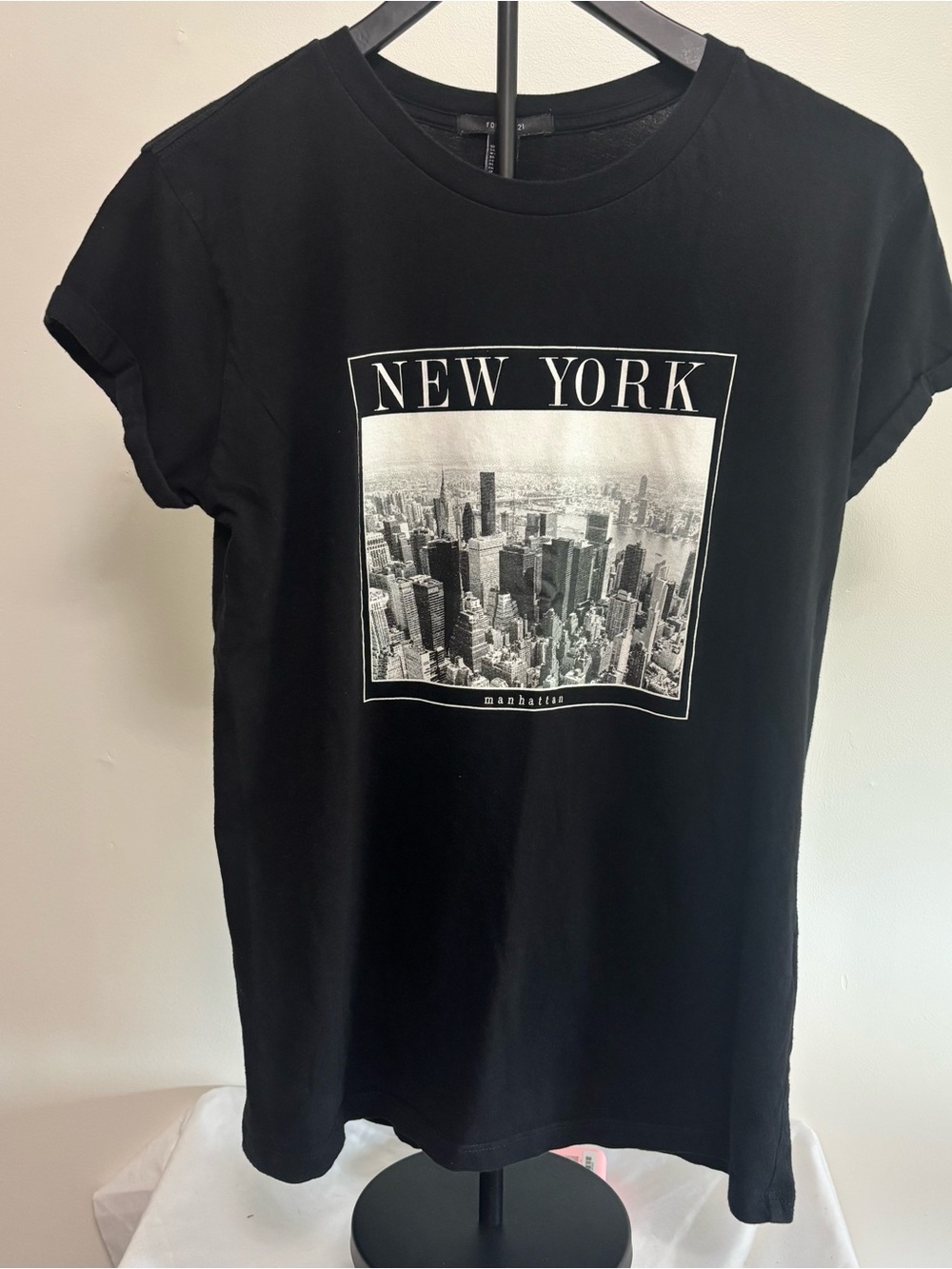 New York Graphic Tee - Black Size Medium